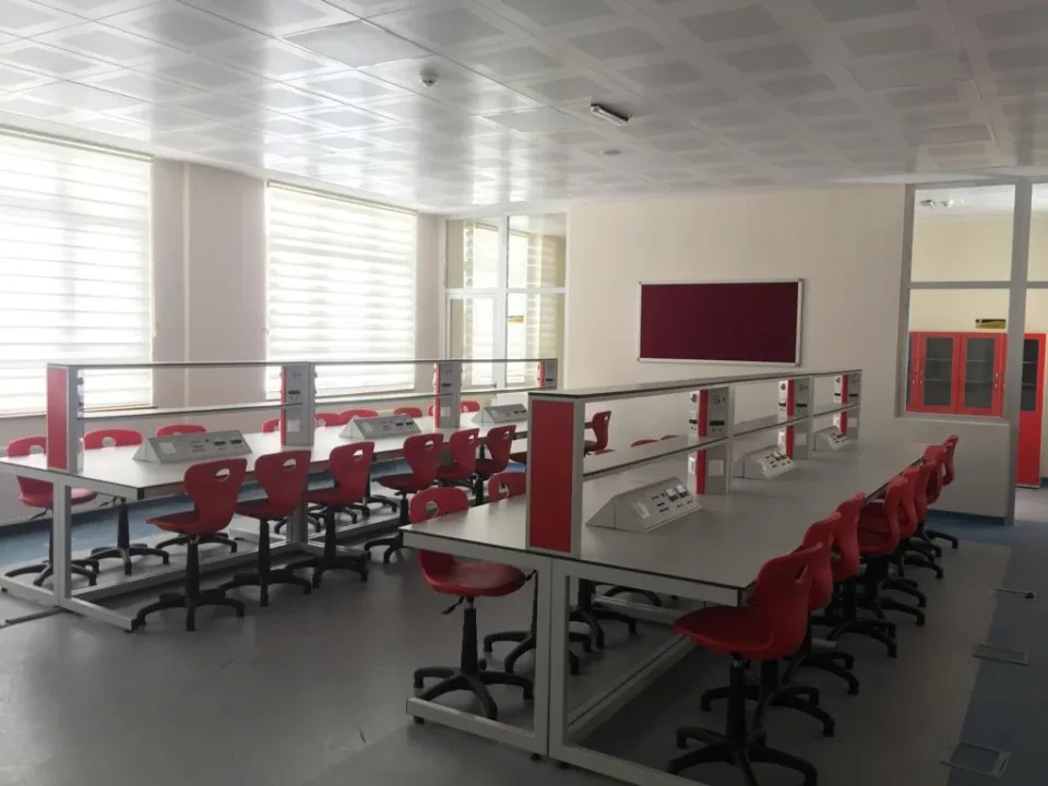 Bağlum Mesleki ve Teknik Anadolu Lisesi